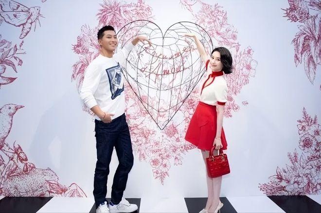 轻松问答,尽在形容背书断断续续的成语?蜗牛问答平台